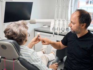 implantes dentários